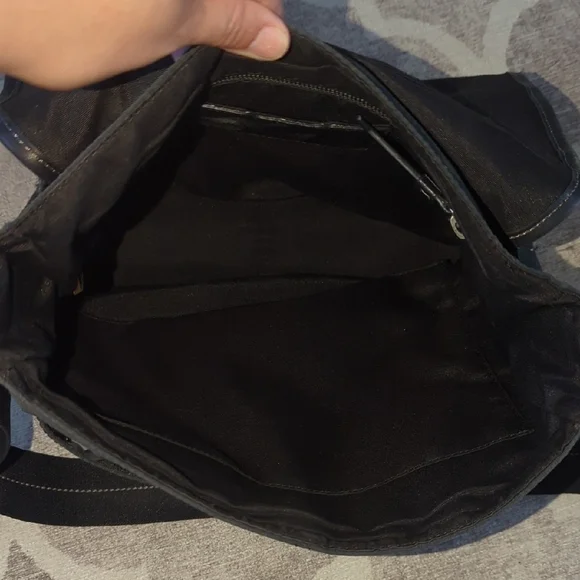 Coach Black Messenger Bag with Adjustable Strap - Picture 11 of 15